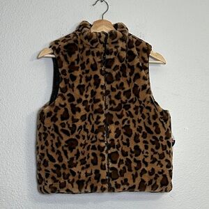 Daytrip Girls Large Faux Fur Cheetah Reversible Vest Winter School Outerwear NWT